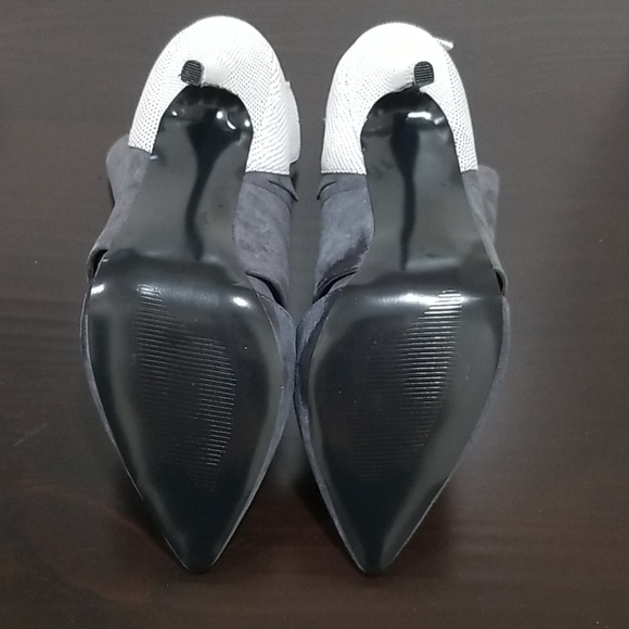 Women Heels Booties - Picture 7 of 8